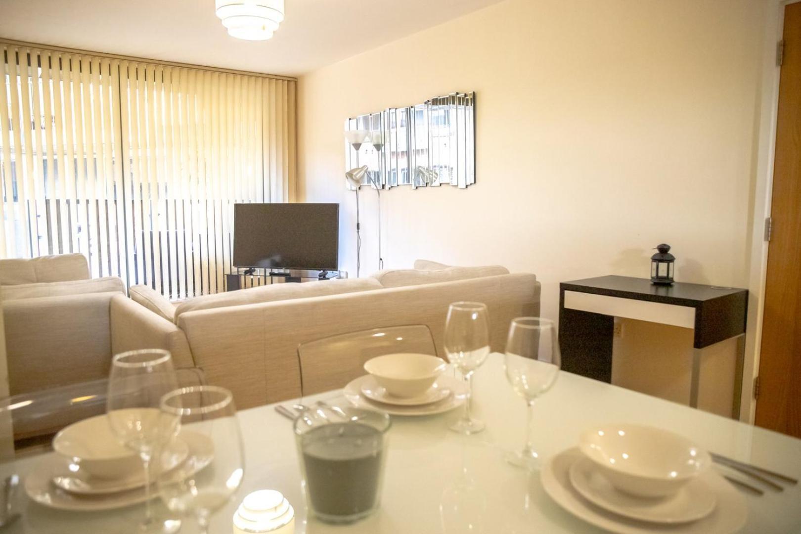 Leeds Vibrant 2 Bedroom Sleeps 4 エクステリア 写真